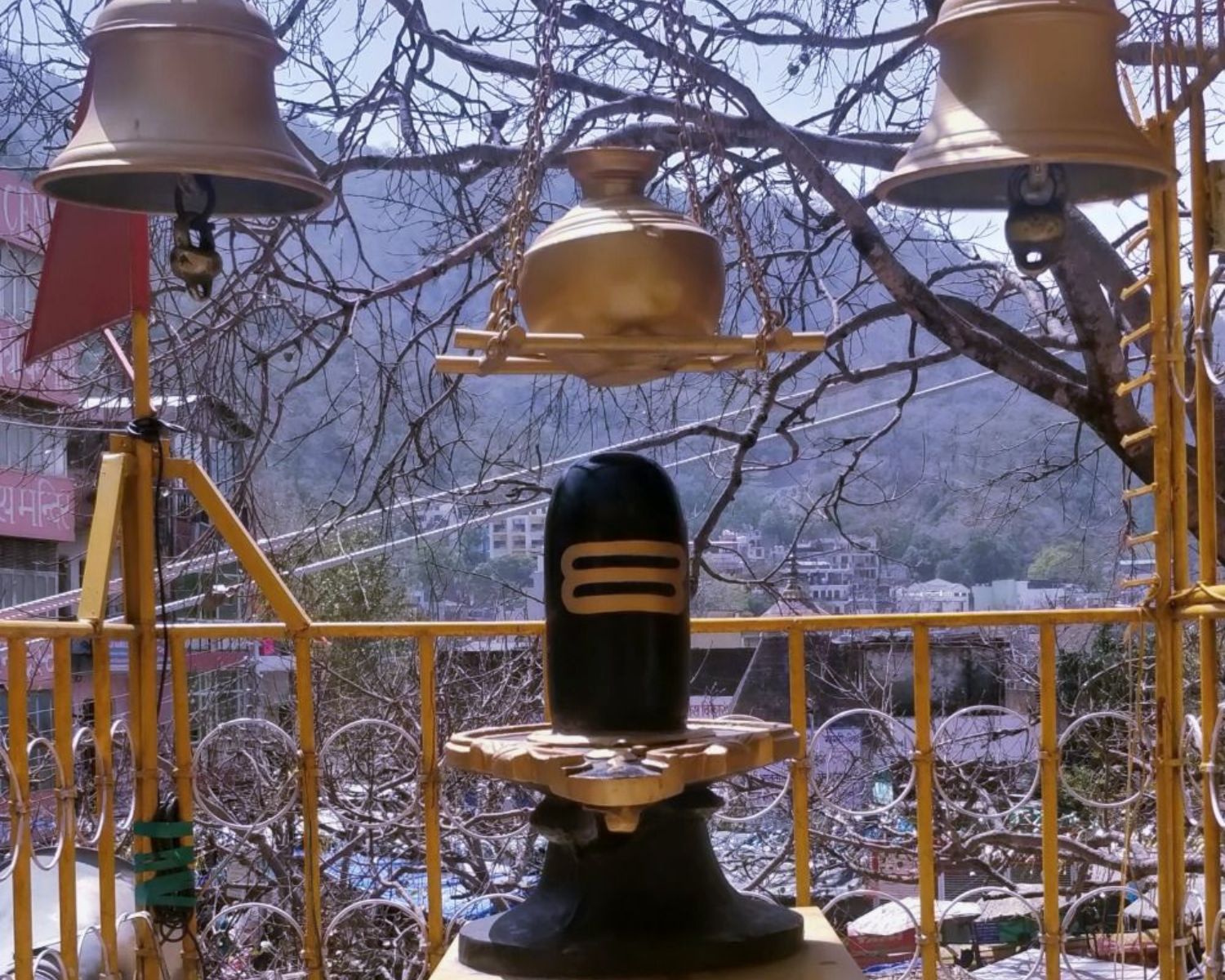 Exploreyoga-Spiritualplaces-trayambakeshwar temple rishikesh-2