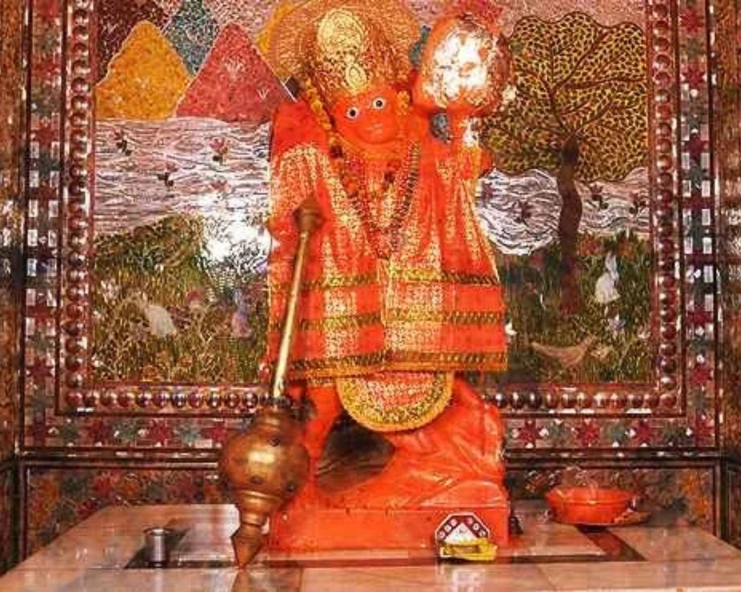 exploreyoga-Spiritual-sankatmochanhanuman-varanasi-1