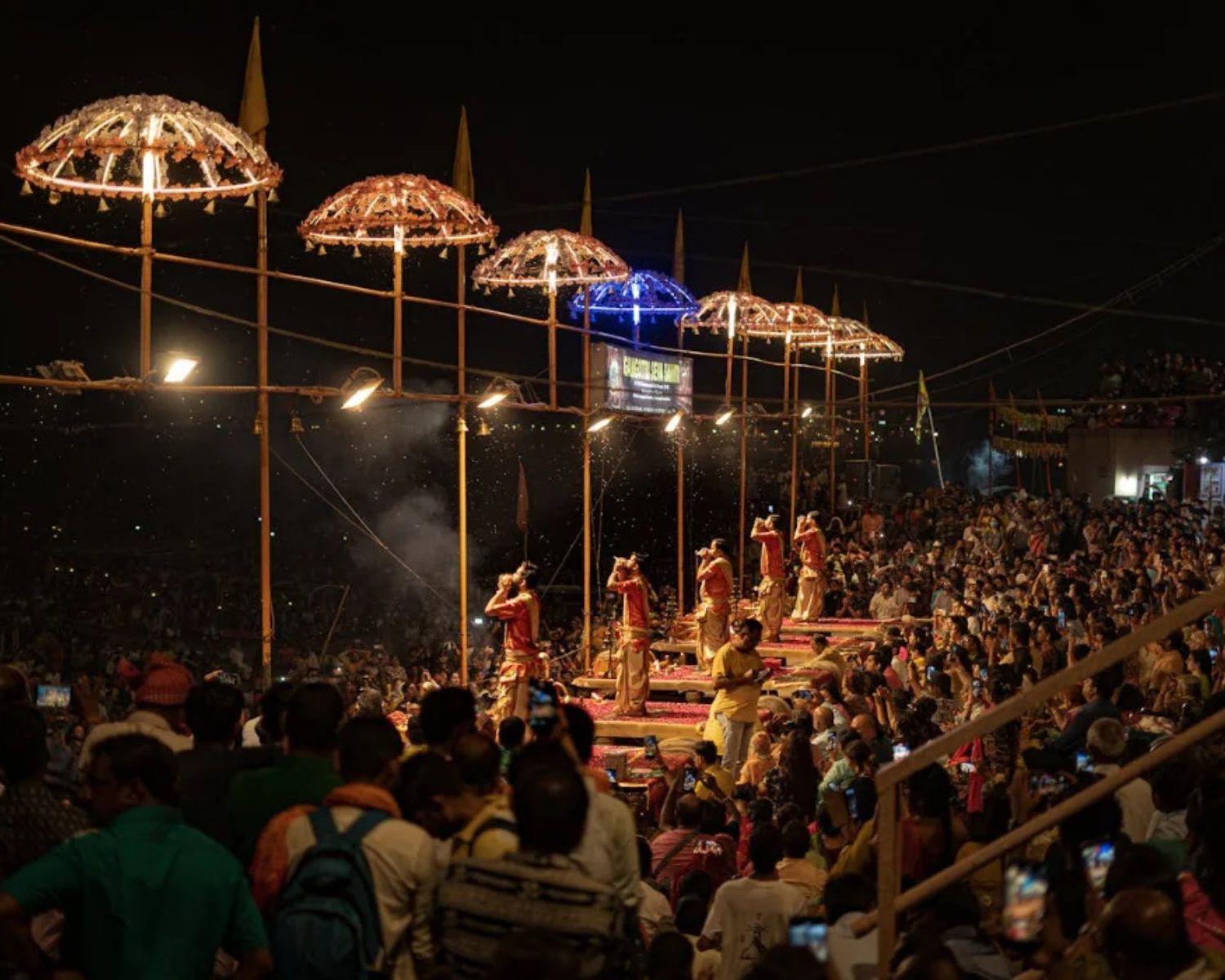 exploreyoga-spiritual-Dashashwamedh Ghat-varanasi-2