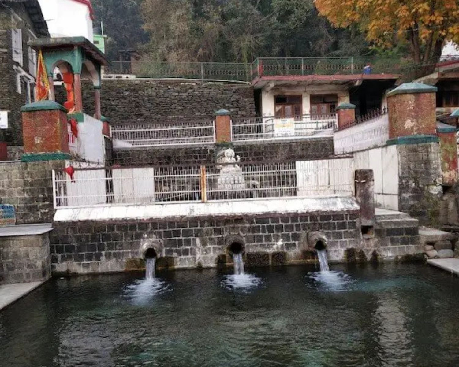 exploreyoga-spiritual-Bhagsunag Temple dharamshala -1