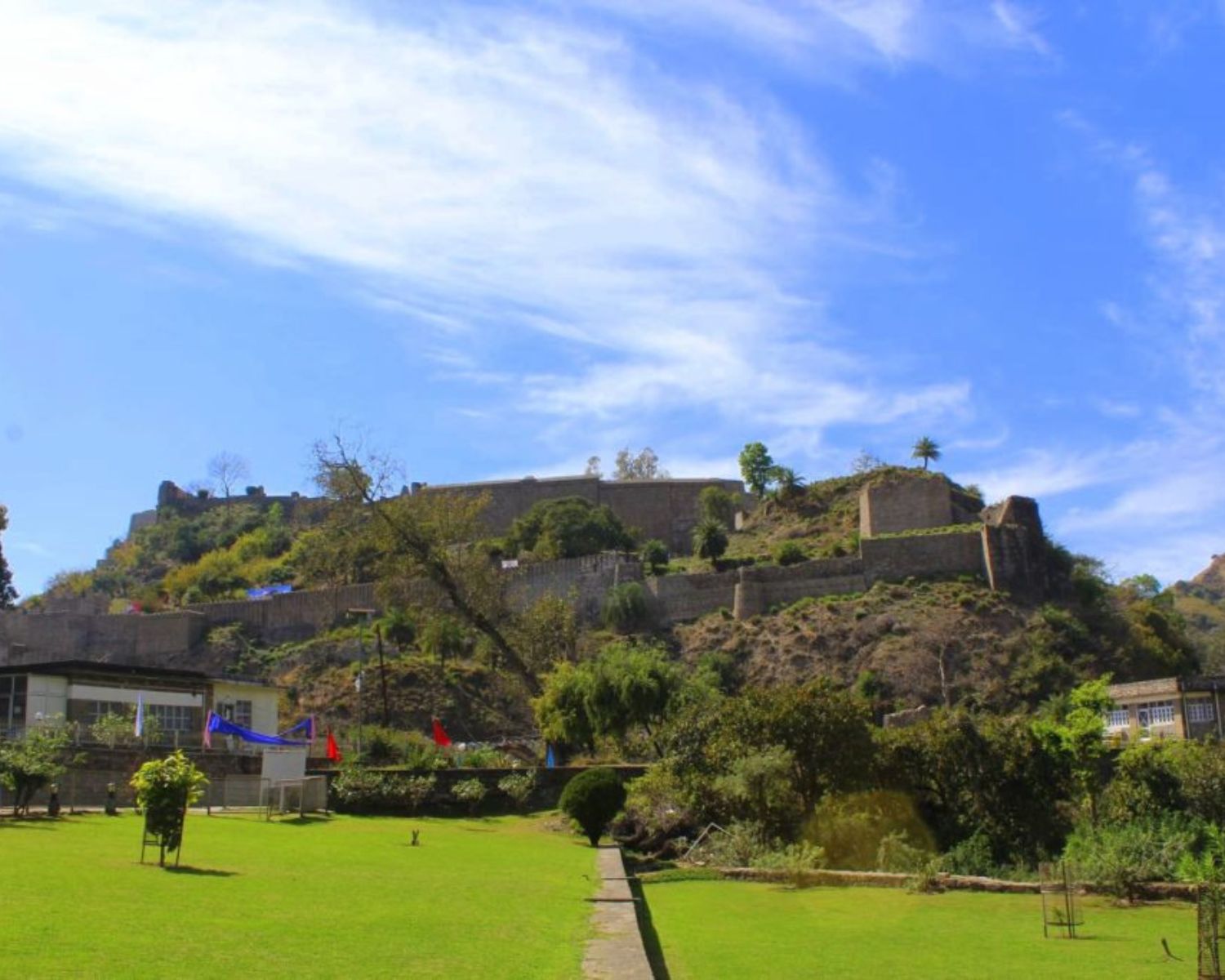 explore-experience-kangrafort-3