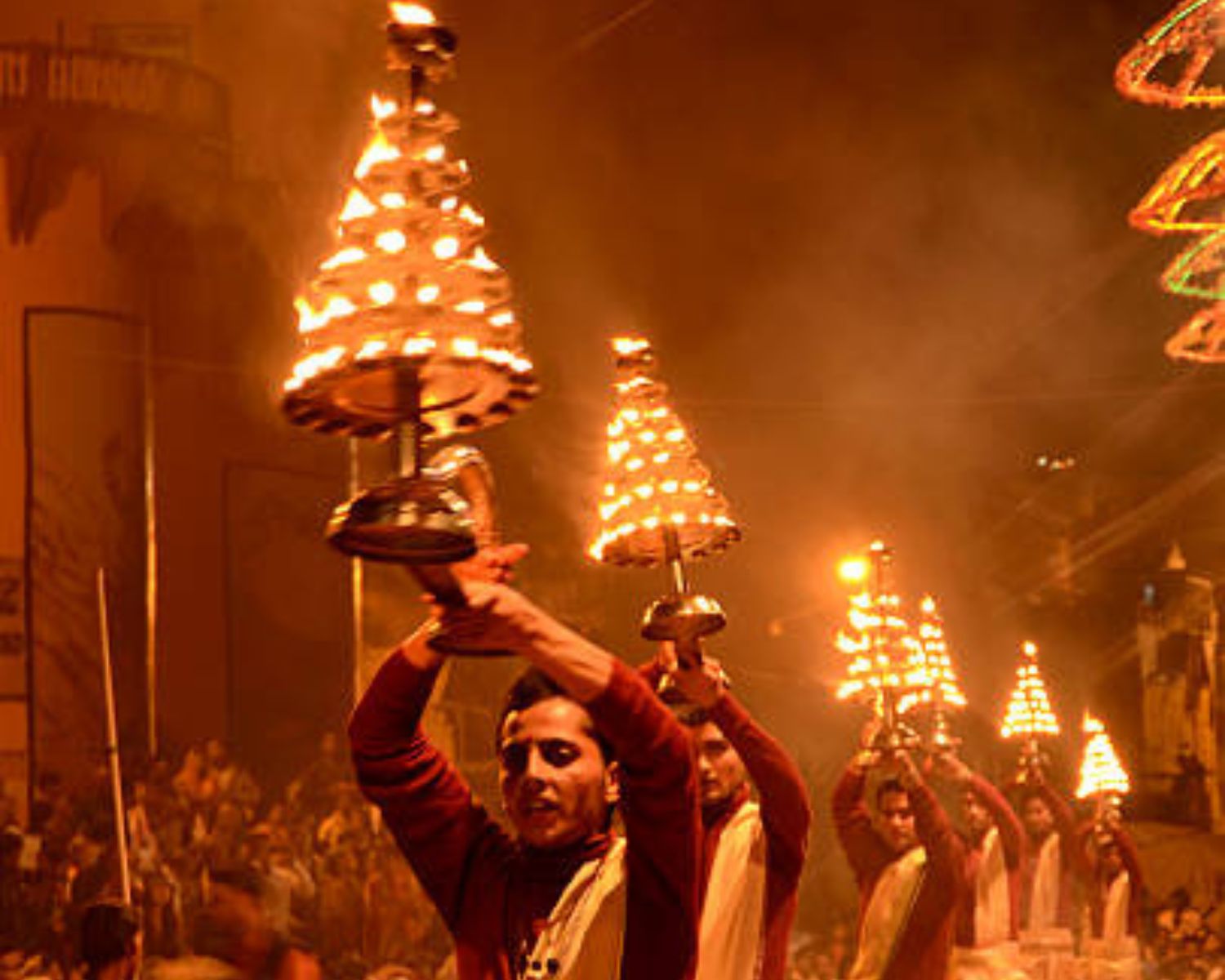 exploreyoga-experience-Ganga Aarti at Dashashwamedh Ghat in Varanasi-3