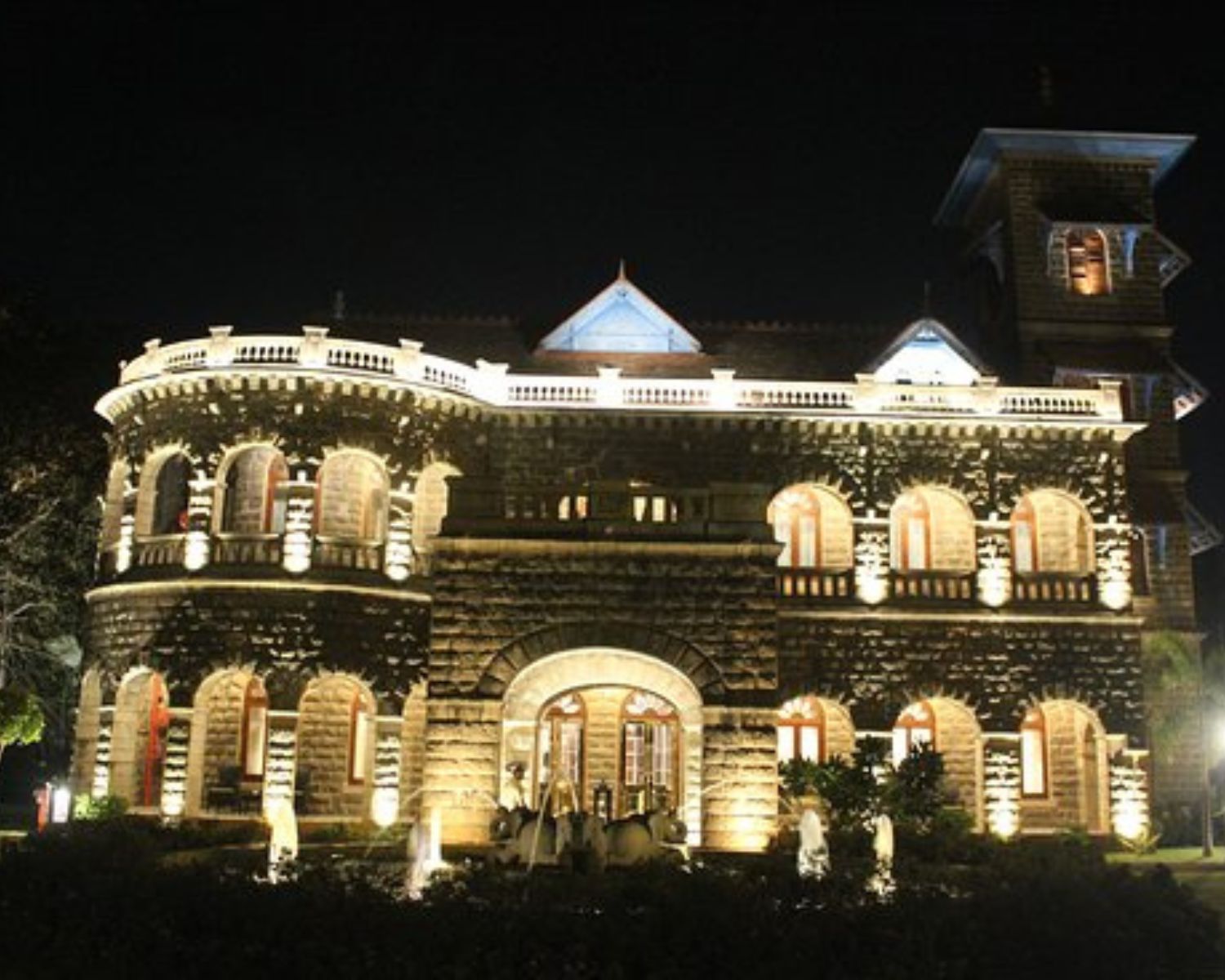 exploreyoga-experience-Halcyon Castle-3