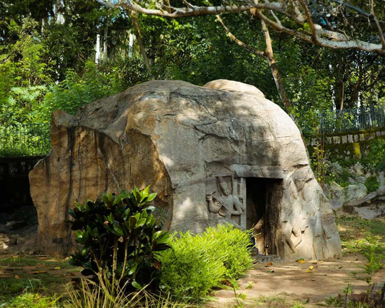 exploreyoga-experience-rock-cut-temple