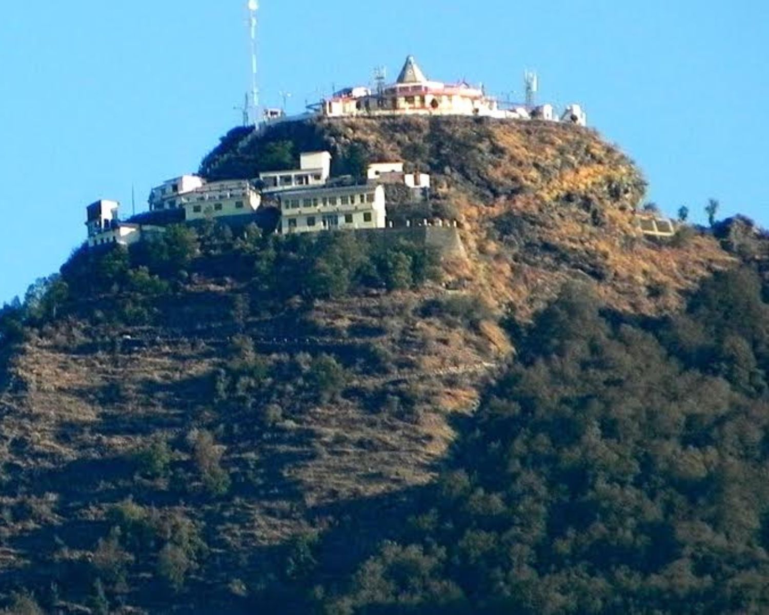 exploreyoga-spiritualplace-kunjapuridevi-5